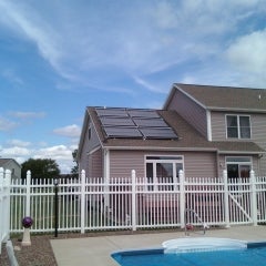 A 6 collector combined heating and  pool heating installation