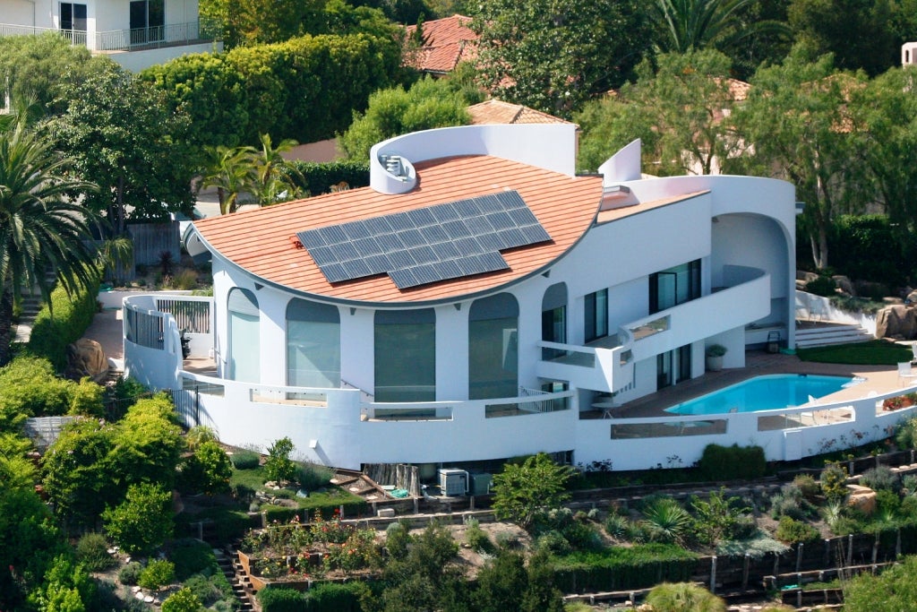 Architectural Digest Home - Looks Even Better with Solar!