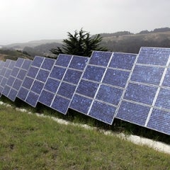 10kW pole mounted solar array