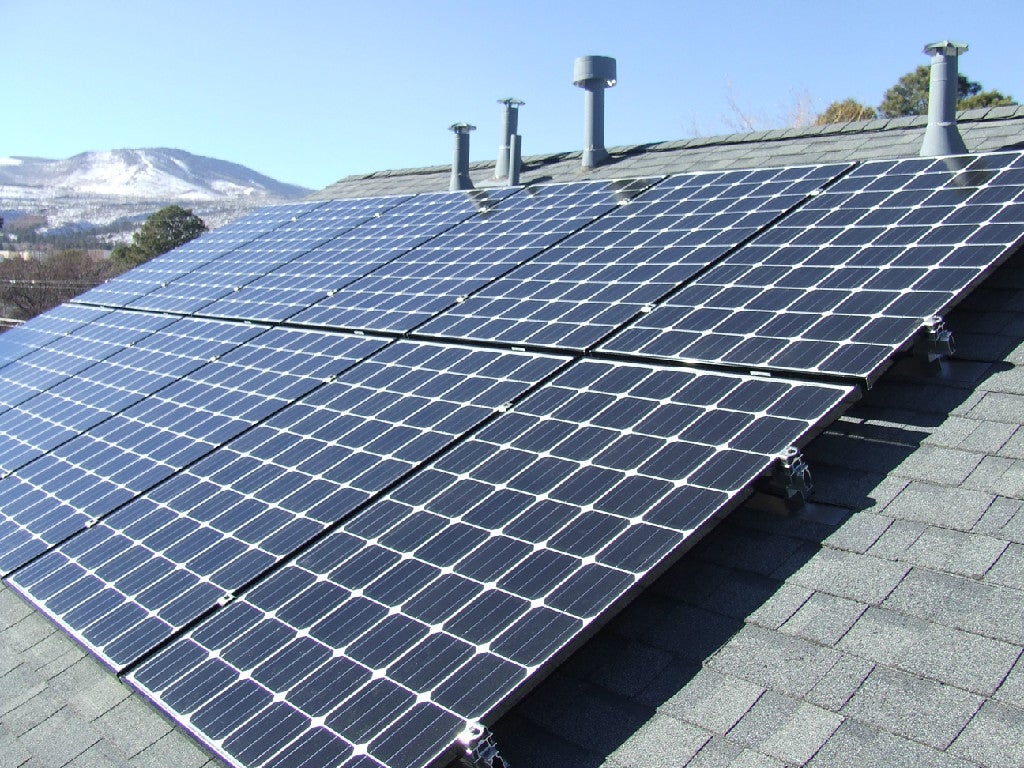 3.06kW Roof mounted LG Solar array