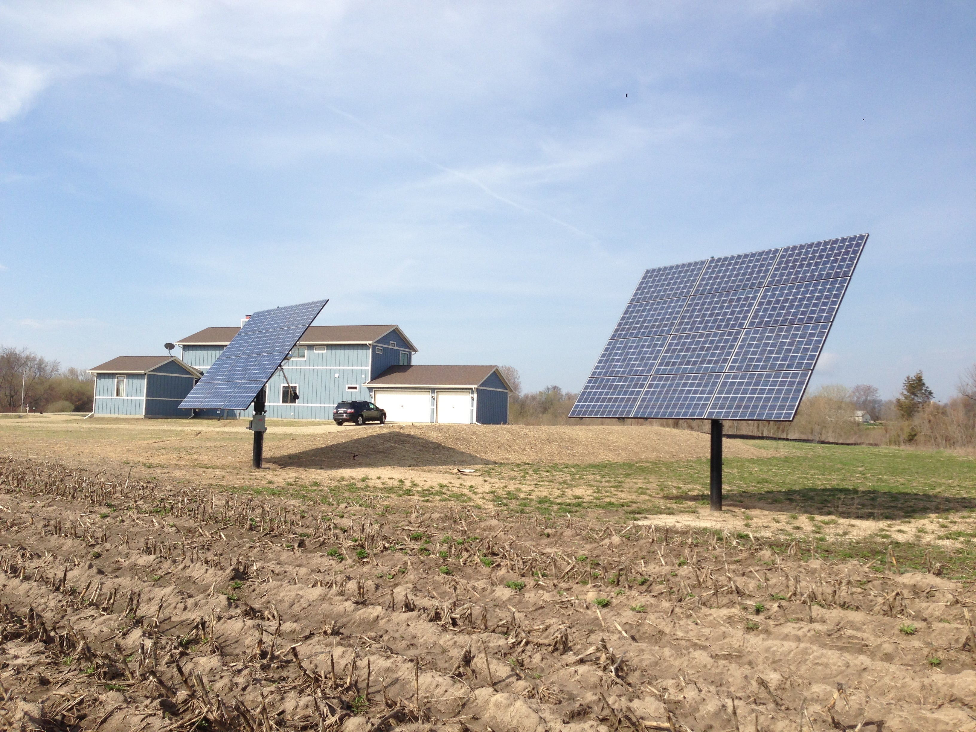 Wattsun Dual Axis Trackers w/ Enphase Microinverters