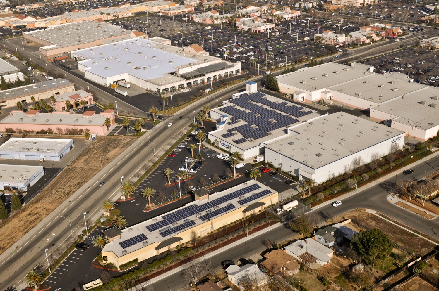 Large Commercial PV Installation