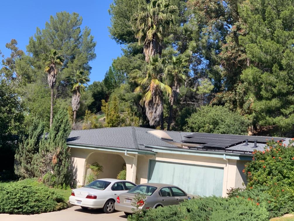 Suzan's Solar and Roof project in West Hills