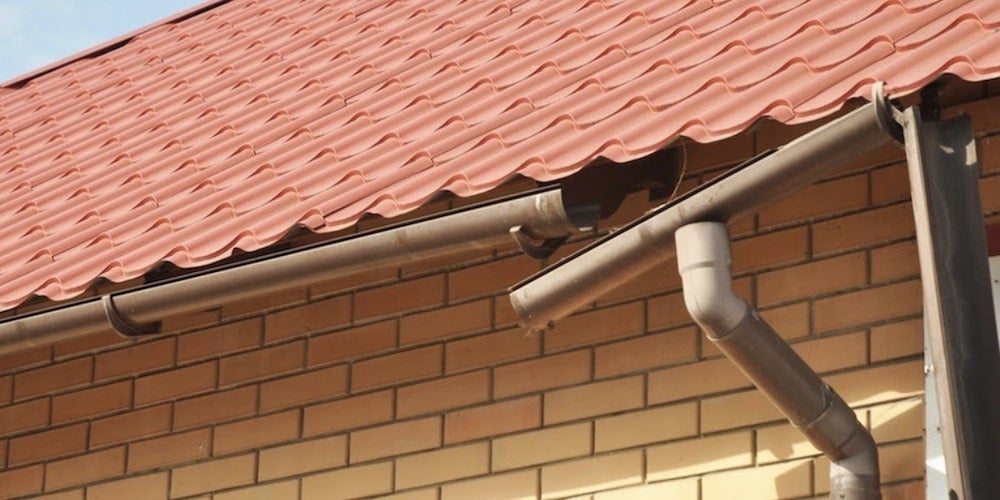 Maintaining gutters