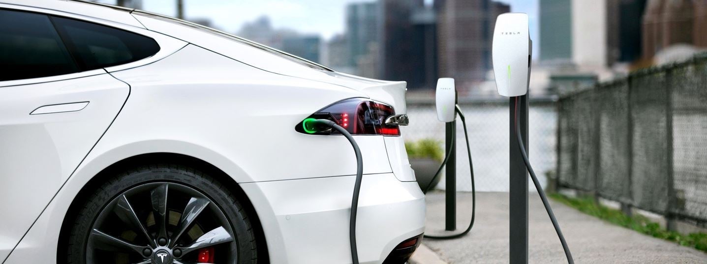 charging a tesla in 2022